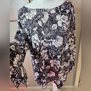 Studio 1940 Black and White Floral Blouse